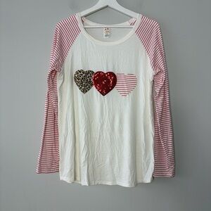 7th Ray Valentine's Day Striped Sleeve Heart Long Sleeve Tee Camo Large‎